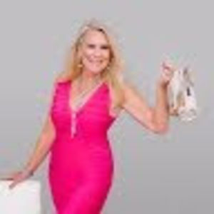 Meet your Posher, Becca